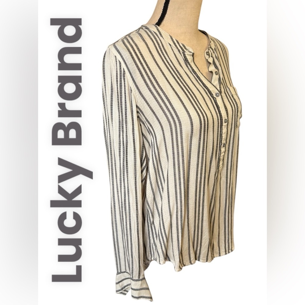 Lucky Brand-Medium 100% viscose off white/gray striped blouse. Roll tab sleeve - Picture 9 of 16